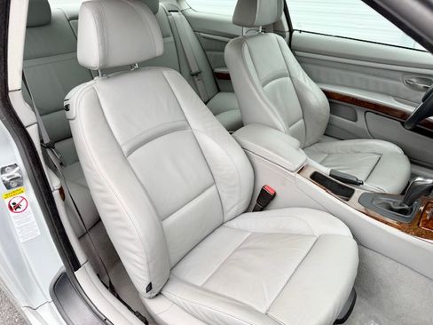 Used 2007 BMW 335i image 10