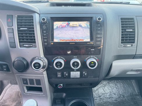 Used 2010 Toyota Sequoia Limited image 32