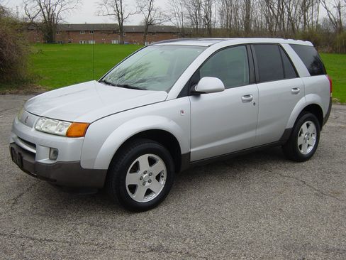 Used 2005 Saturn Vue image 1