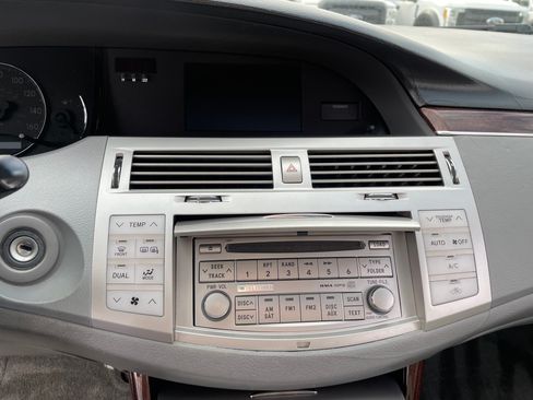 Used 2010 Toyota Avalon image 15