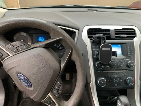 Used 2014 Ford Fusion S image 19