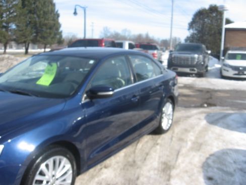 Used 2011 Volkswagen Jetta 2.5 SE image 1