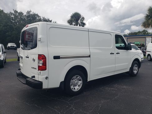 Used 2021 Nissan NV 1500 SV image 6