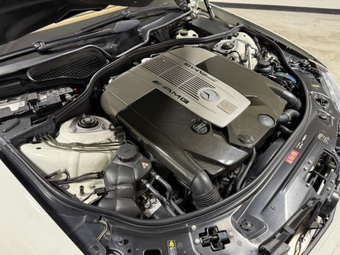 Used 2009 Mercedes-Benz S 65 AMG Sedan image 40