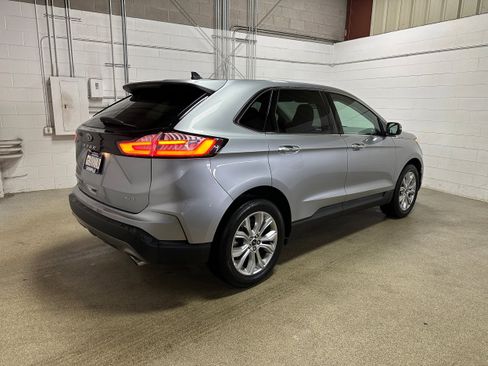 Used 2024 Ford Edge Titanium image 7