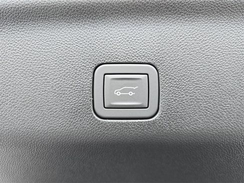 New 2026 GMC Yukon XL Denali image 31