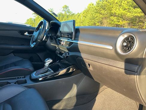 Used 2023 Kia Forte GT image 23