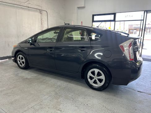 Used 2013 Toyota Prius Two image 3