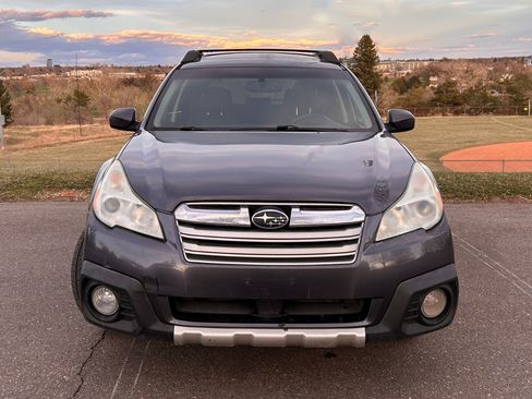 Used 2014 Subaru Outback 2.5i Limited image 3