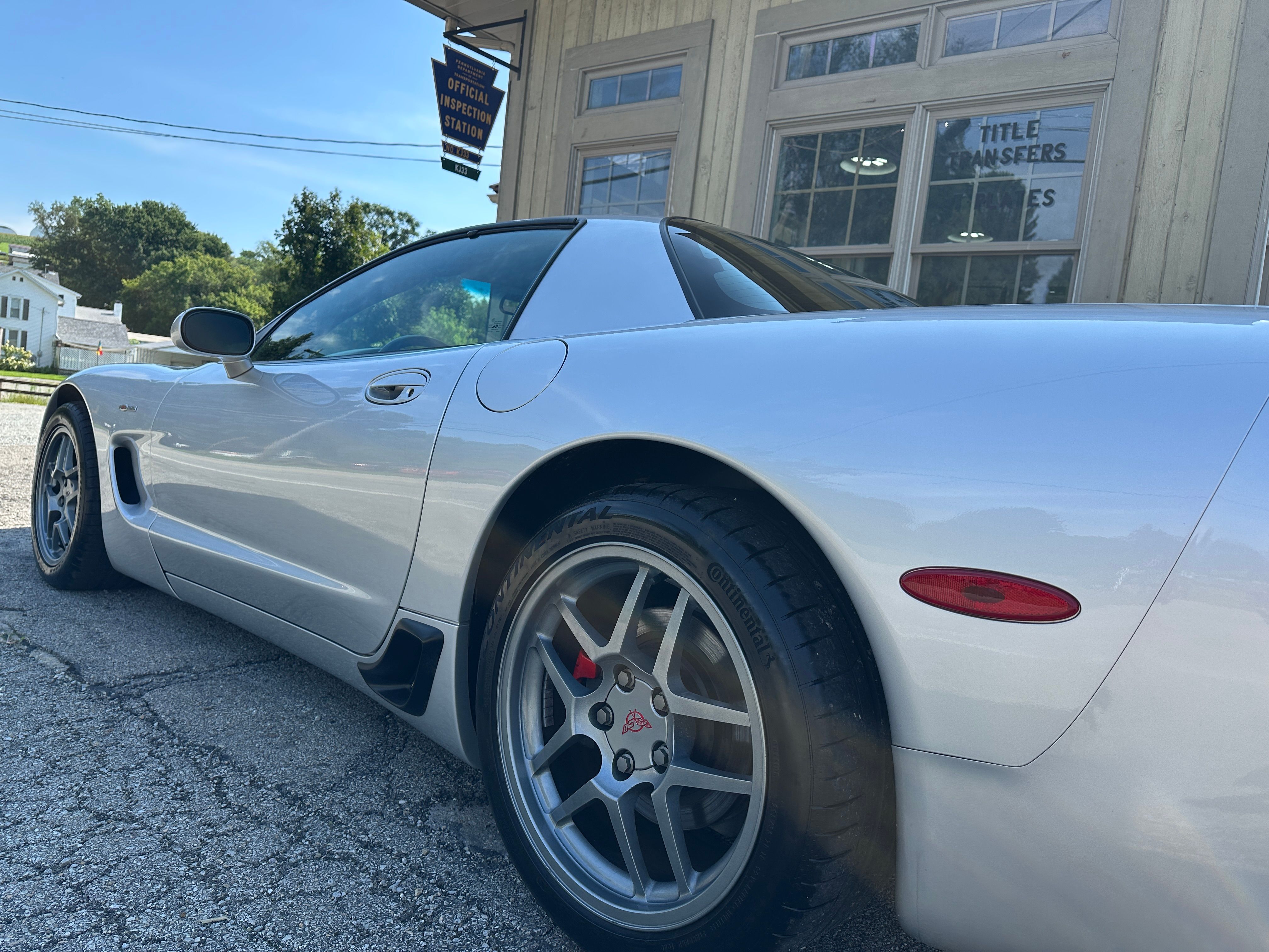 Used 2001 Chevrolet Corvette Z06 Coupe RWD image 7
