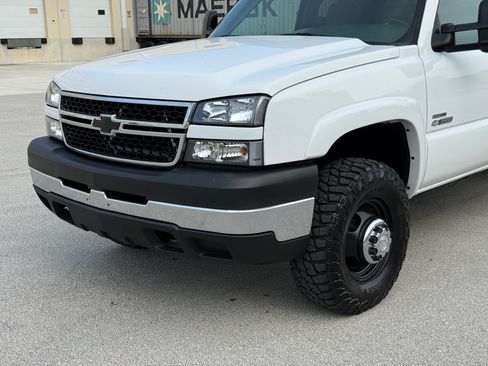 Used 2007 Chevrolet Silverado 3500 4x4 Crew Cab image 27