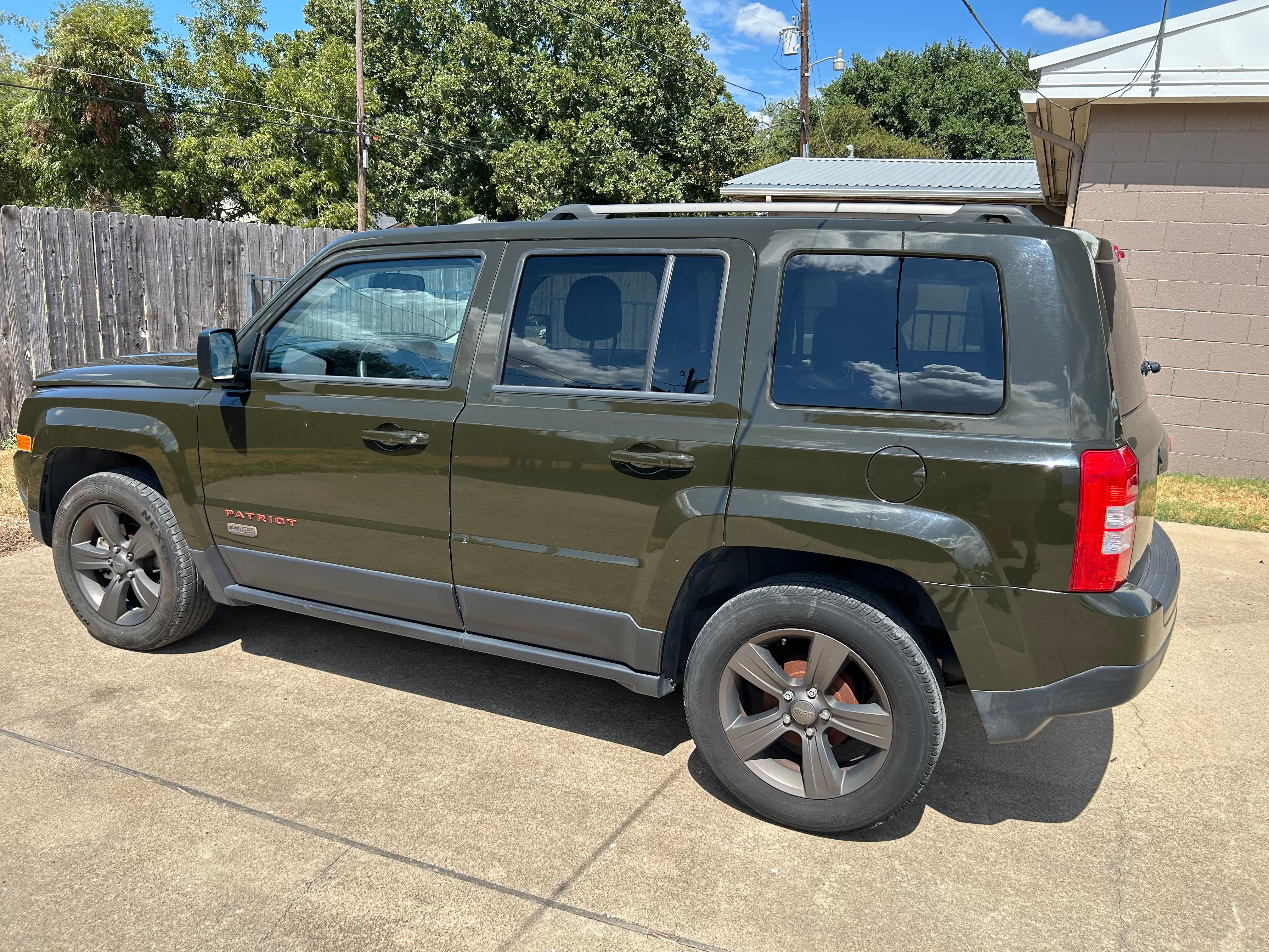 Used 2016 Jeep Patriot FWD Sport image 2