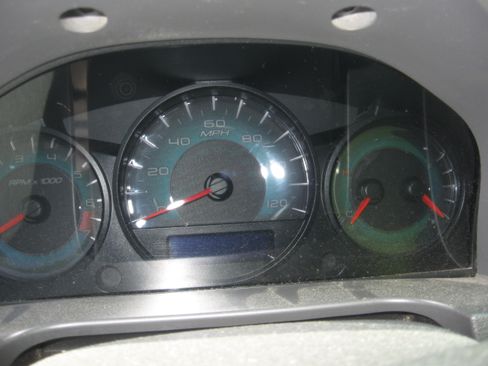 Used 2010 Ford Fusion SE FWD image 9