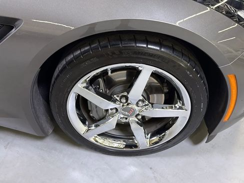 Used 2015 Chevrolet Corvette Coupe w/ 3LT RWD image 22