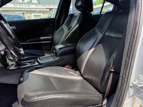 Used 2021 Dodge Charger SXT image 9