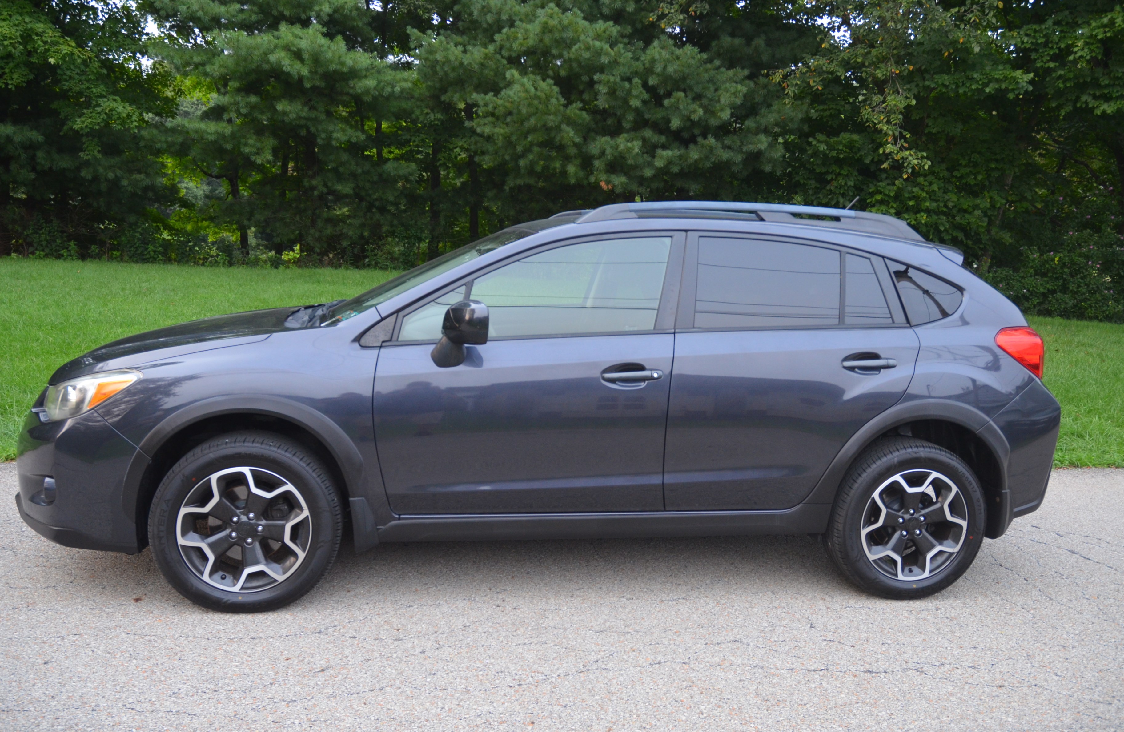 Used 2014 Subaru XV Crosstrek 2.0i Limited AWD/4WD image 1