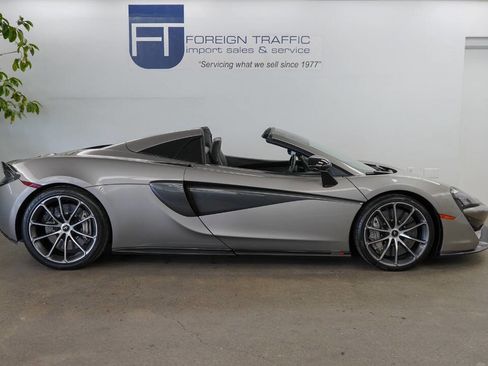 Used 2020 McLaren 570S image 16