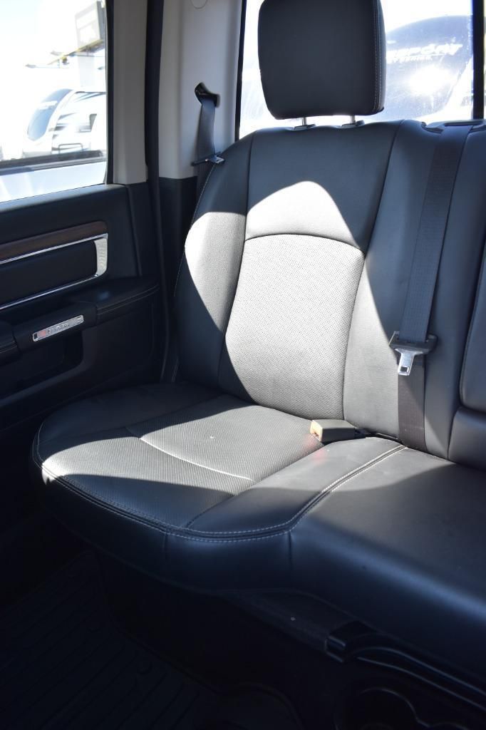 Used 2017 RAM 3500 Laramie RWD image 15