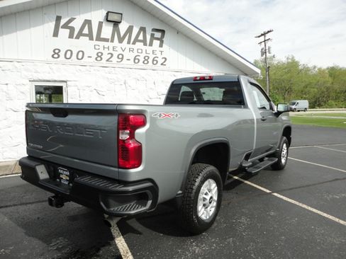 Used 2024 Chevrolet Silverado 2500 W/T image 5