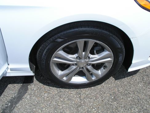 Used 2018 Hyundai Sonata SEL w/ Convenience Package FWD image 7