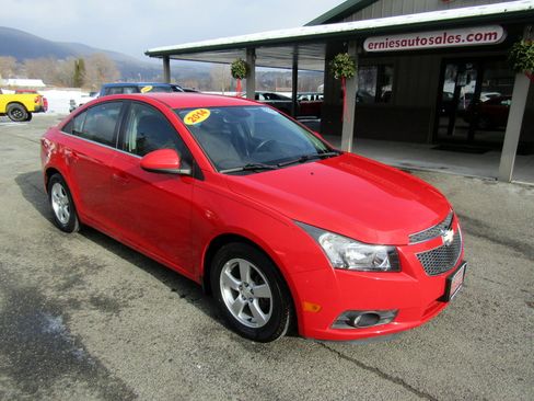 Used 2014 Chevrolet Cruze LT image 2