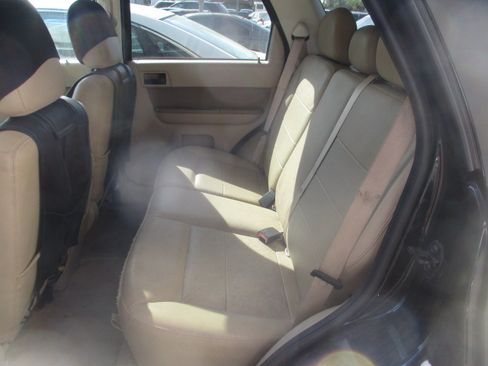 Used 2012 Ford Escape XLT image 12
