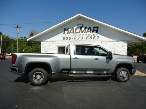 New 2026 Chevrolet Silverado 3500 4x4 Crew Cab LTZ image 7