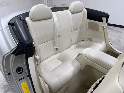 Used 2004 Lexus SC 430 Convertible RWD image 30