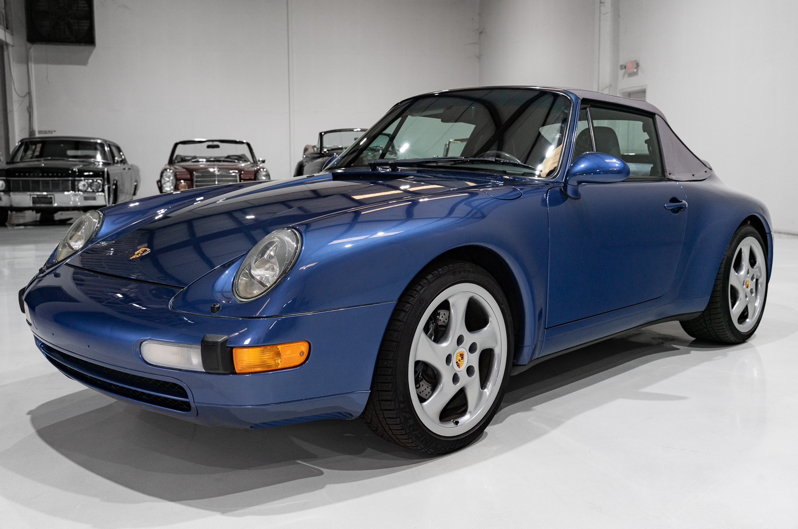 Used 1997 Porsche 911 Carrera Cabriolet RWD image 4