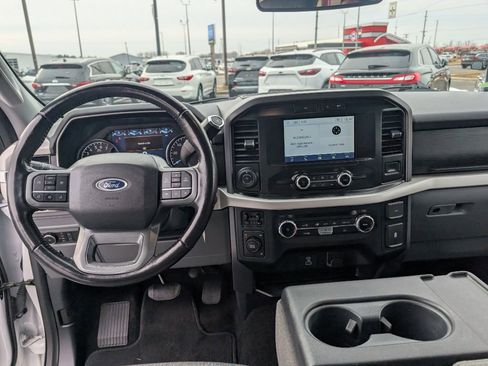 Used 2022 Ford F150 4x4 SuperCrew XLT image 8