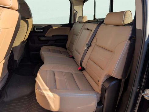 Used 2017 GMC Sierra 3500 Denali image 16