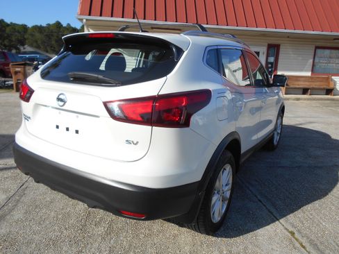 Used 2017 Nissan Rogue Sport SV image 6