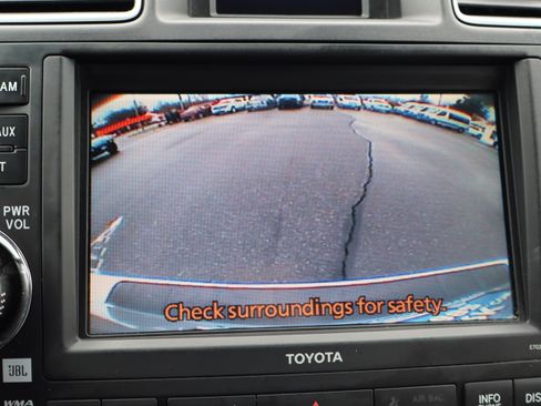 Used 2011 Toyota Highlander Limited image 30