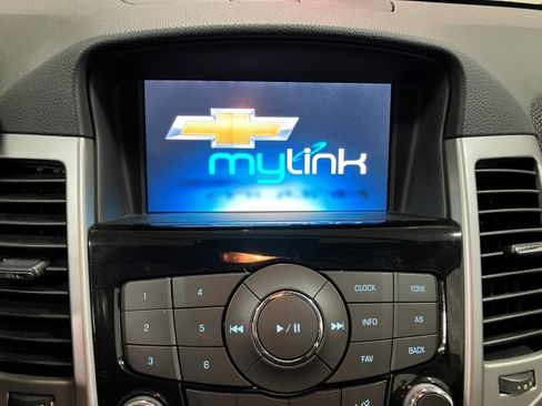 Used 2014 Chevrolet Cruze LT image 11