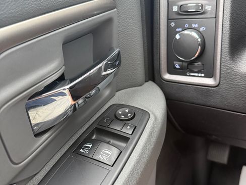 Used 2018 RAM 1500 2WD Regular Cab ST image 10