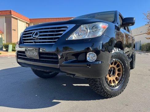 Used 2010 Lexus LX 570 image 7