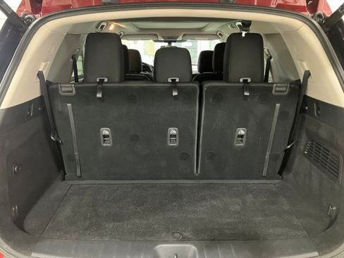 Used 2022 Nissan Pathfinder SV image 24