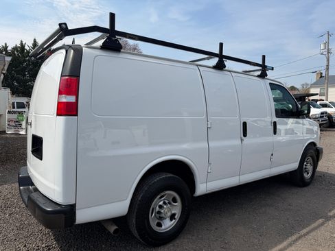 Used 2020 Chevrolet Express 2500 image 5