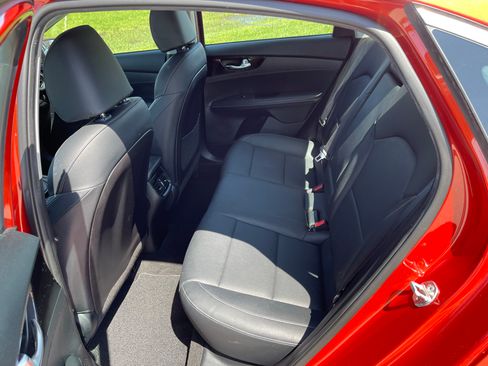 Used 2019 Kia Forte EX image 7