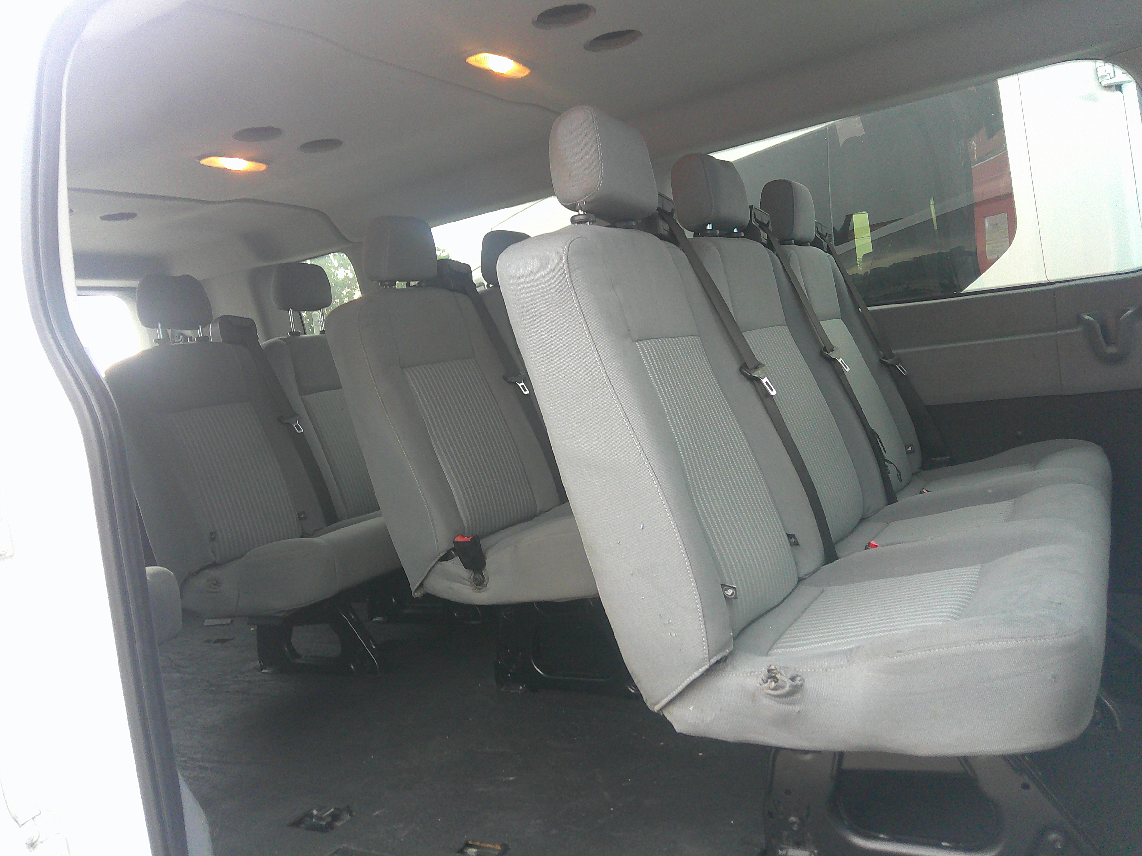 Used 2017 Ford Transit 350 148 Low Roof Wagon RWD image 5