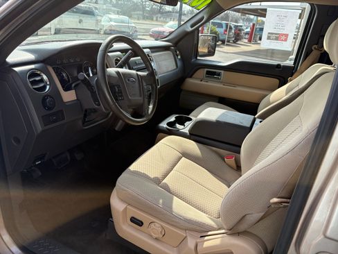 Used 2011 Ford F150 XLT image 2
