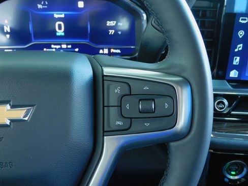 Used 2023 Chevrolet Silverado 1500 LT image 28