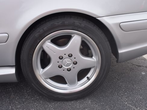 Used 2001 Mercedes-Benz CLK 430 image 26