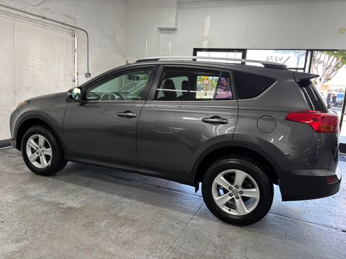 Used 2013 Toyota RAV4 XLE image 7