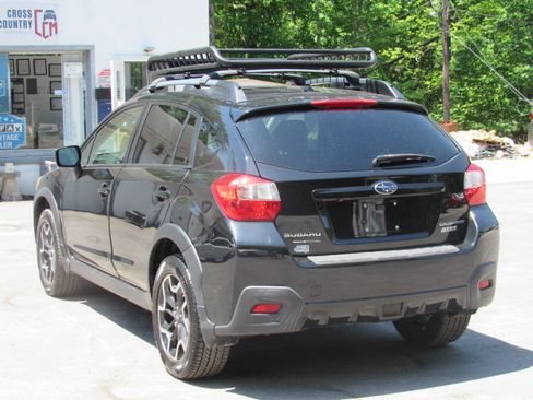 Used 2017 Subaru Crosstrek 2.0i Premium AWD/4WD image 5