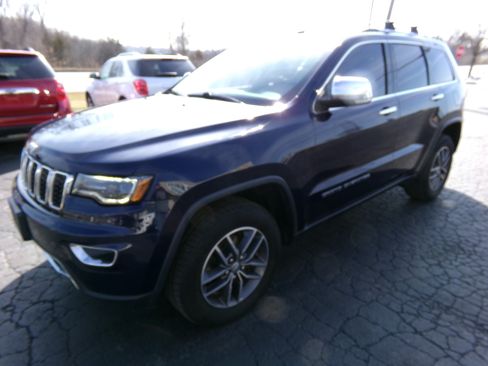 Used 2017 Jeep Grand Cherokee Limited image 1