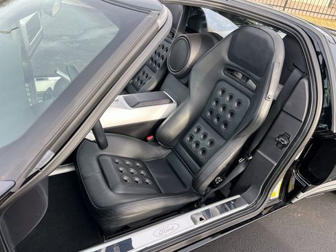 Used 2005 Ford GT image 28