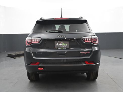 Used 2018 Jeep Compass Trailhawk image 5