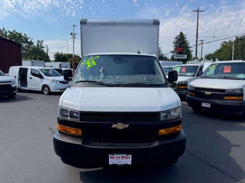Used 2021 Chevrolet Express 3500 image 29