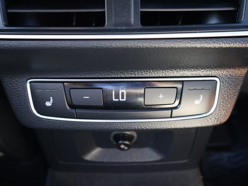 Used 2018 Audi SQ5 Premium Plus image 21